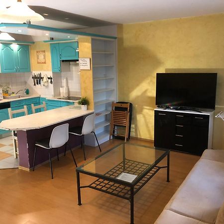 Large Apartment With Garage And Terrace بودابست المظهر الخارجي الصورة